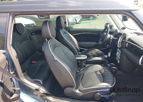 2010 Mini Cooper S Clubman z USA, uszkodzony, nr VIN WMWMM3C56ATP75804